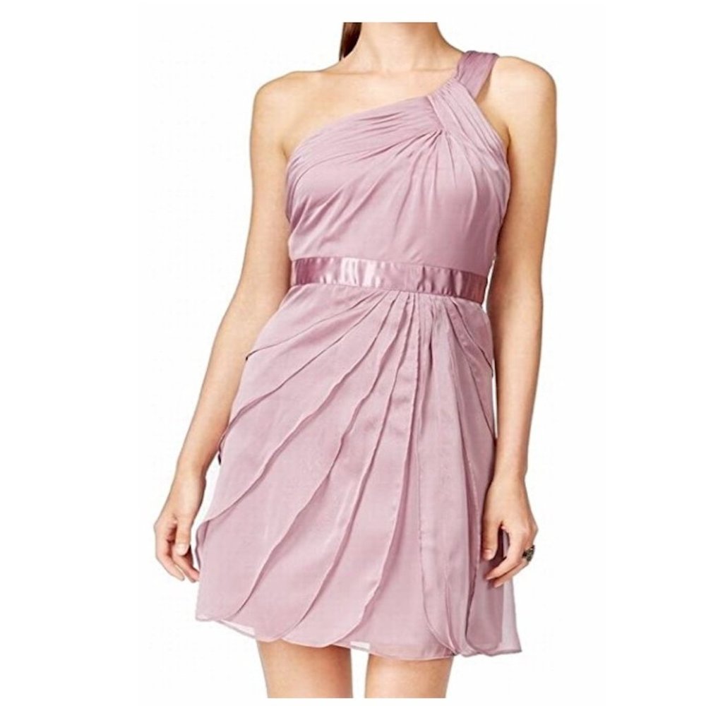 🆕Adrianna Papel Chiffon Tiered One Shoulder Dress